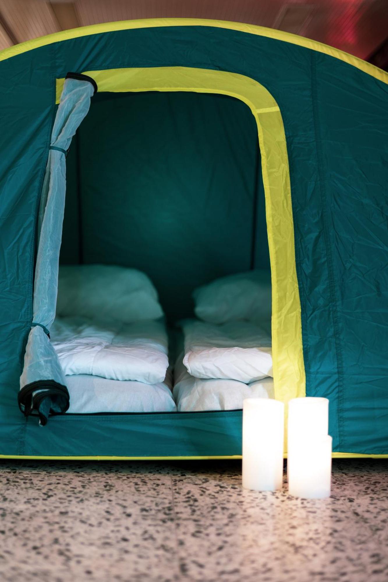 Indoor Camping Helsinki Otel Dış mekan fotoğraf