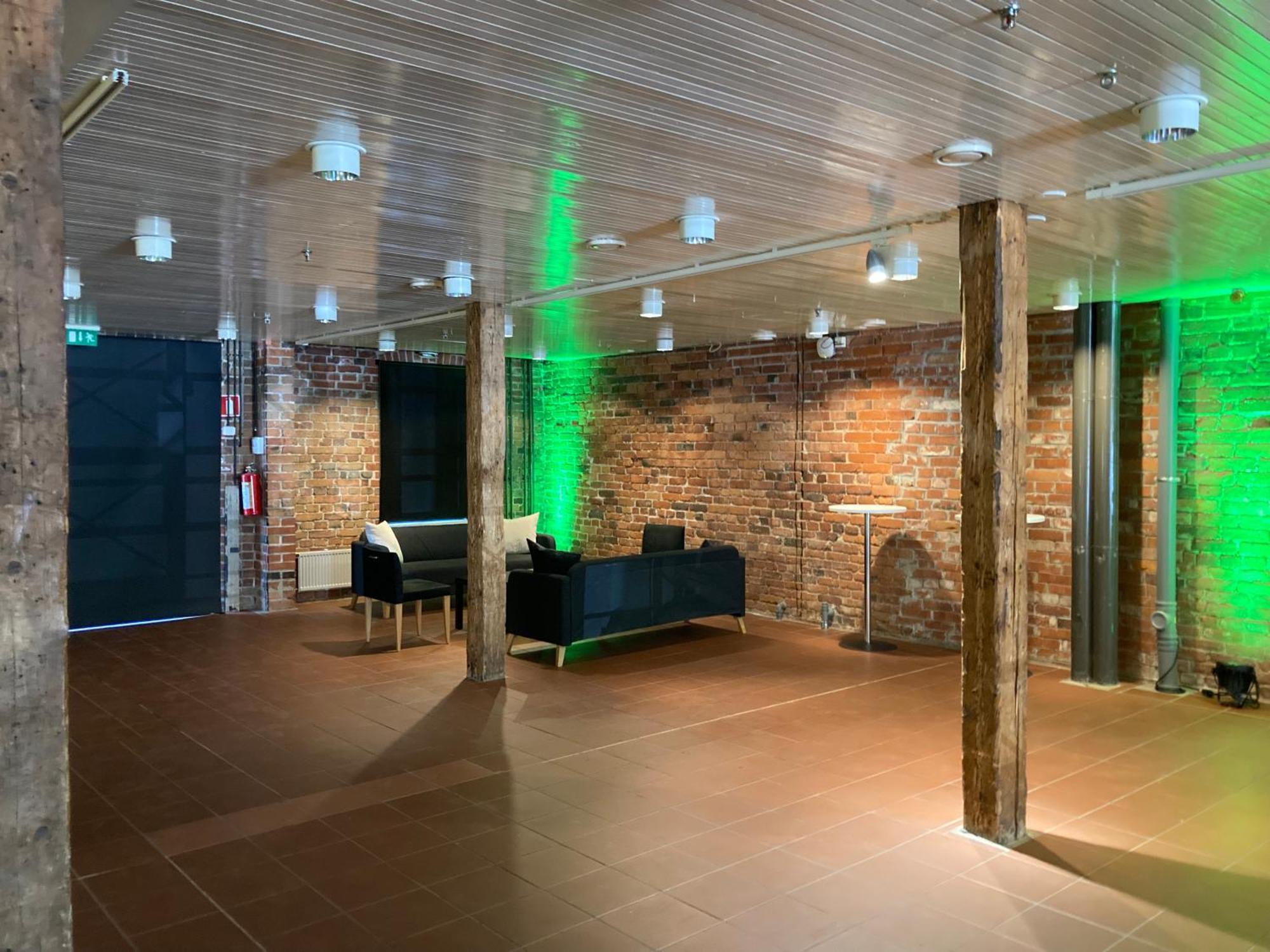Indoor Camping Helsinki Otel Dış mekan fotoğraf